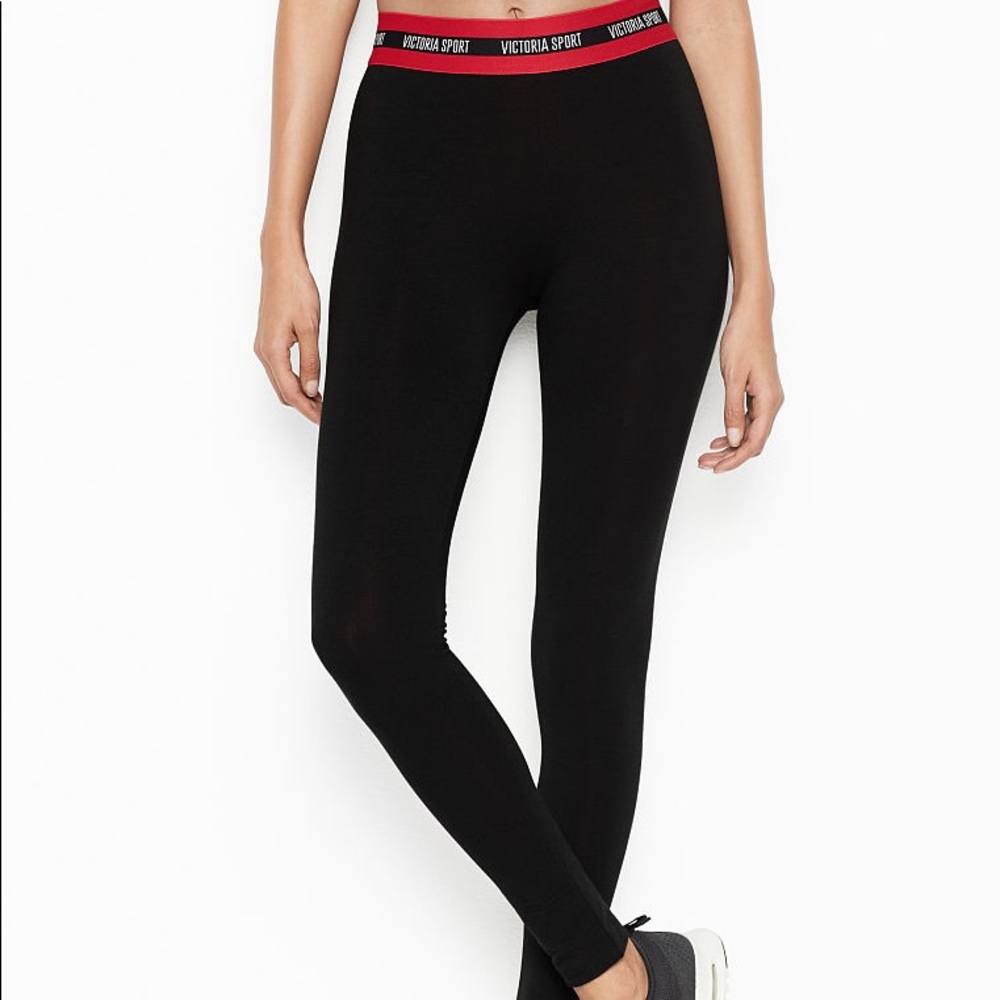 Victoria’s Secret Sport legging